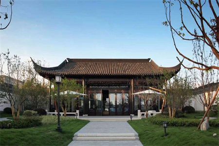 四实小附近东源庄园3室2厅2卫99万140m2精装修